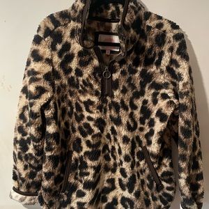 Women’s pull over cheetah print size medium